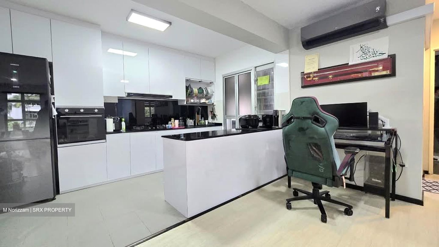 Blk 674B Fern Grove @ Yishun (Yishun), HDB 5 Rooms #558825431